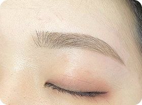 美眉アイブロウWAXスタイリング + 毛量調整